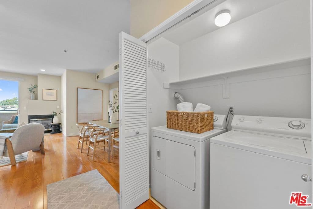 Residential in Los Angeles — Photos 20