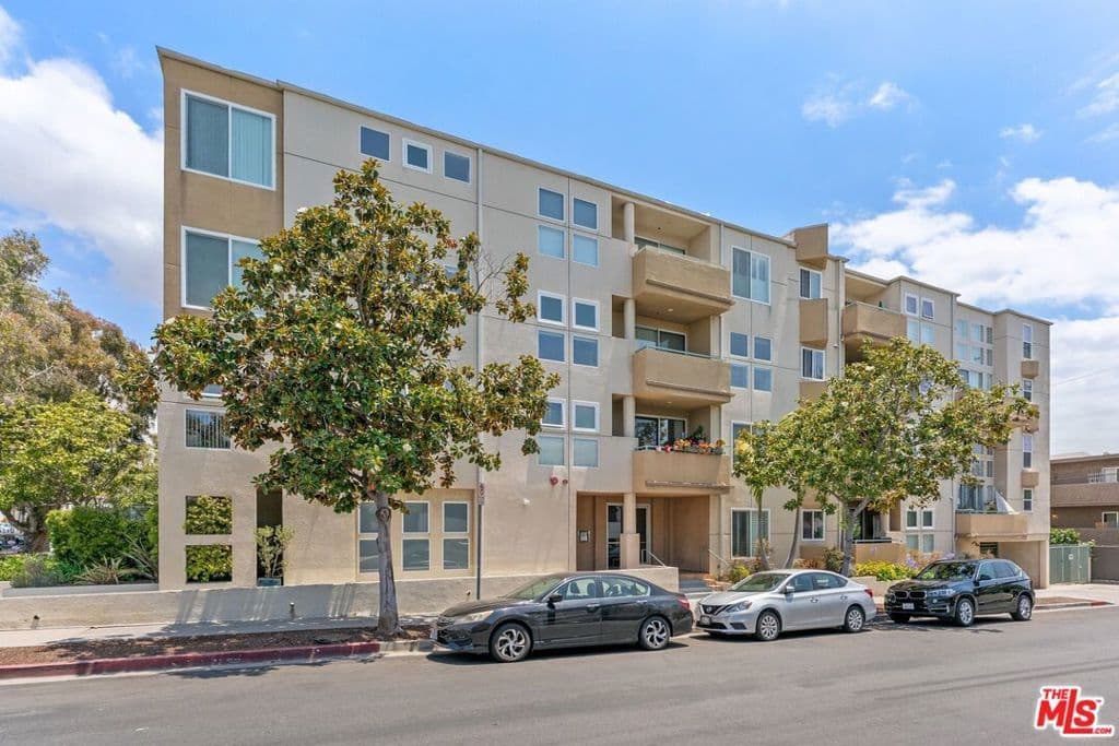 Residential in Los Angeles — Photos 25