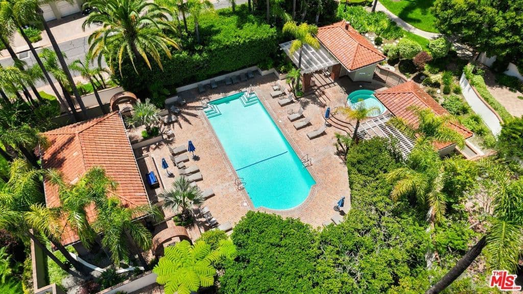 Residential in Los Angeles — Photos 29