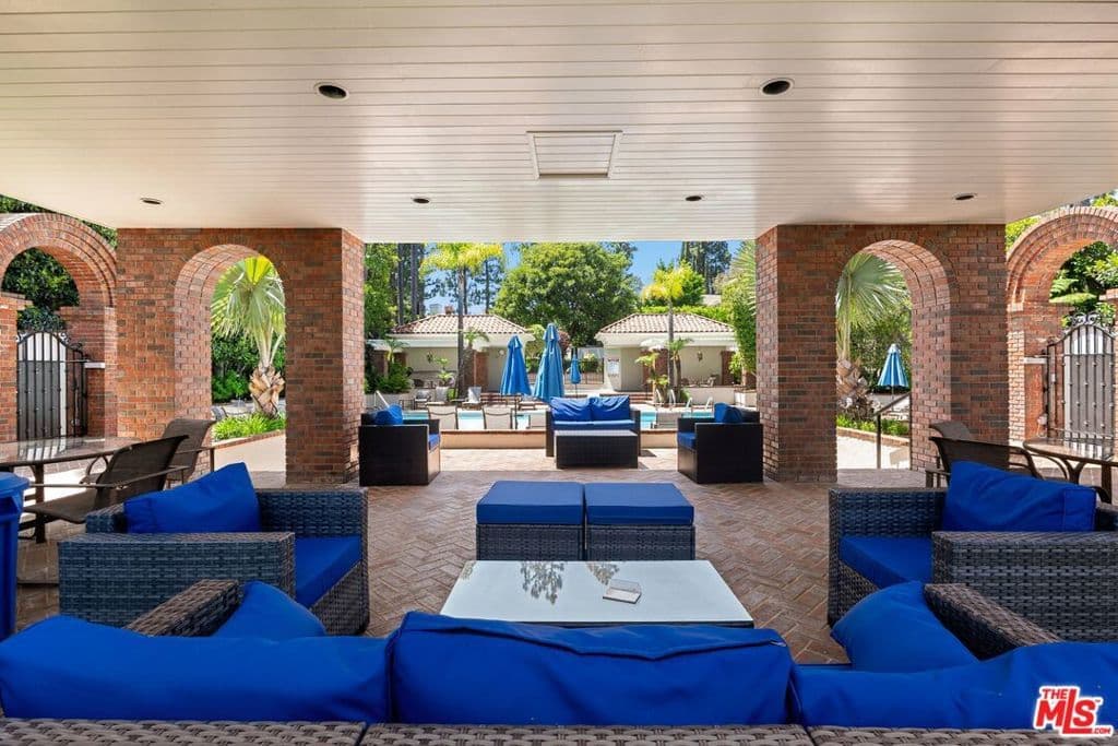 Residential in Los Angeles — Photos 32