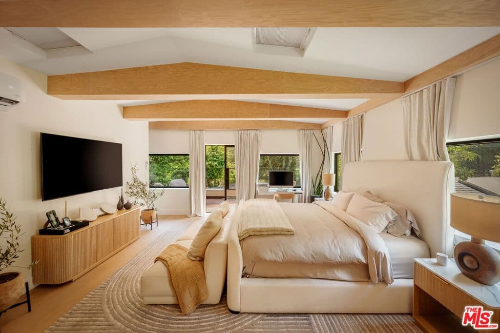 Residential in Los Angeles — Photos 15