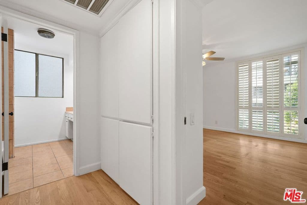 Residential in Los Angeles — Photos 17