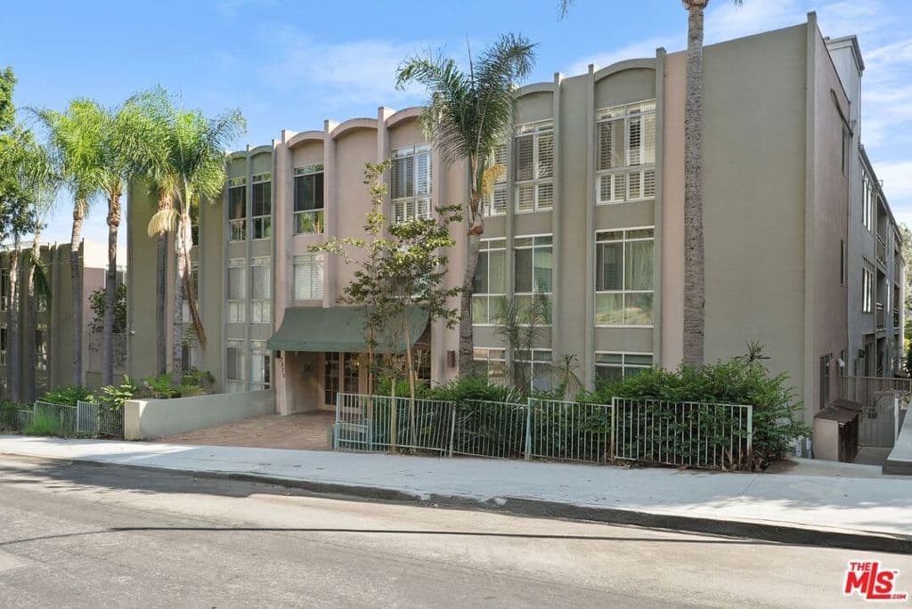 Residential in Los Angeles — Photos 29