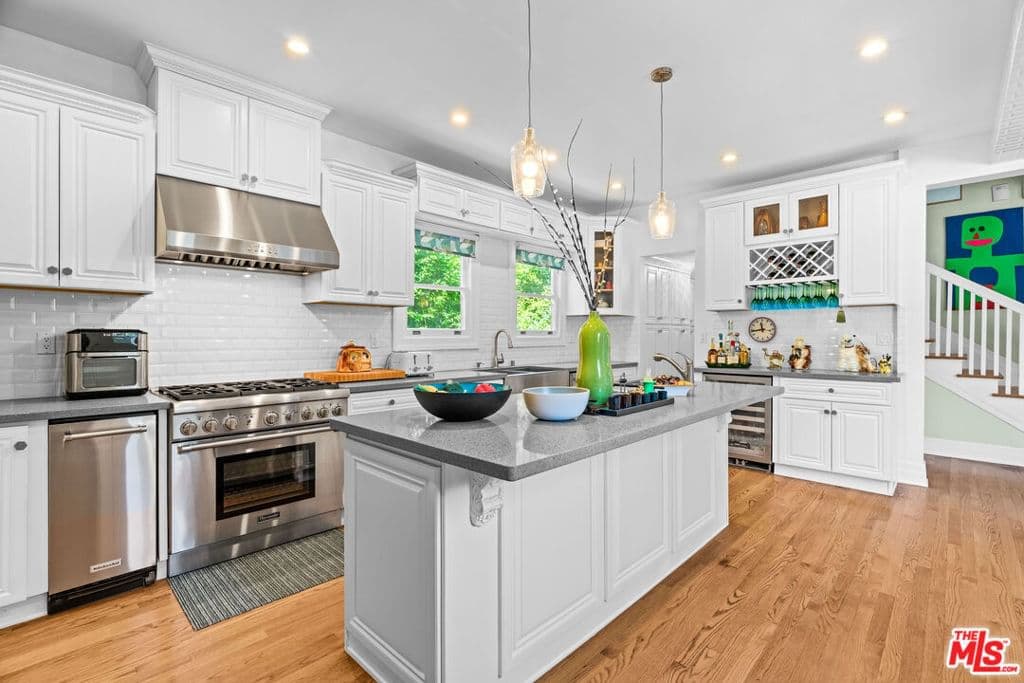 Residential in Los Angeles — Photos 15