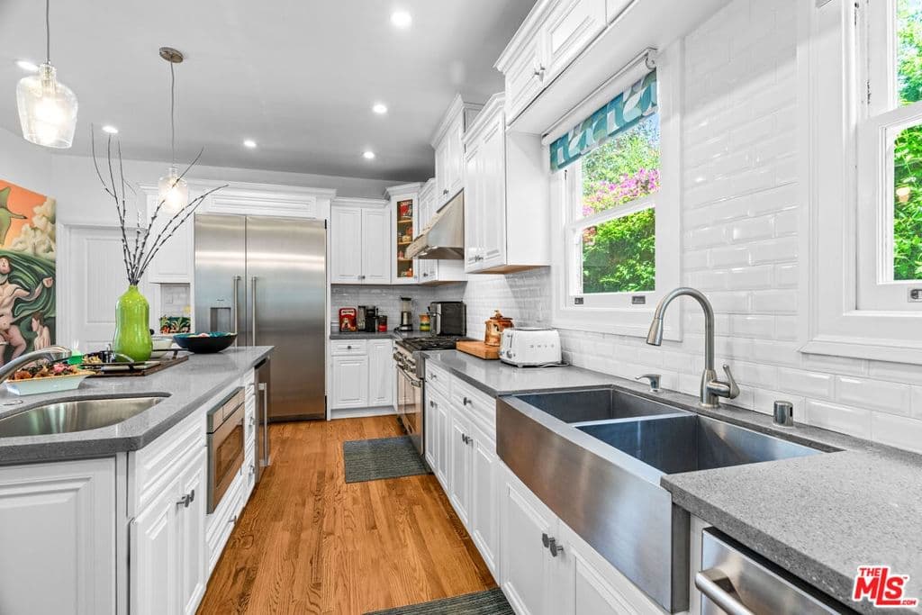 Residential in Los Angeles — Photos 16