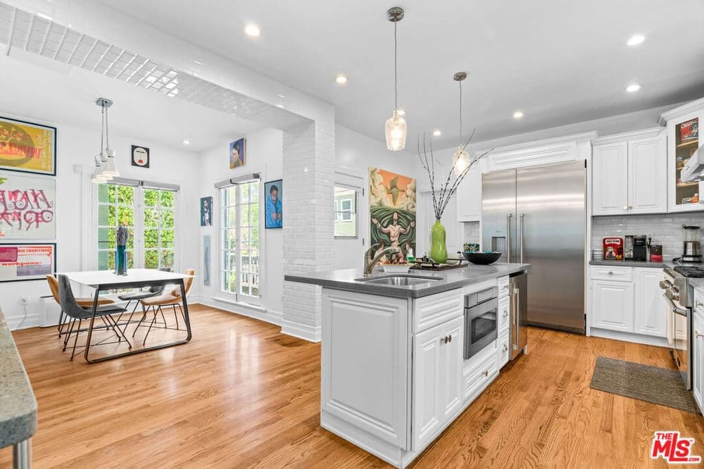 Residential in Los Angeles — Photos 18