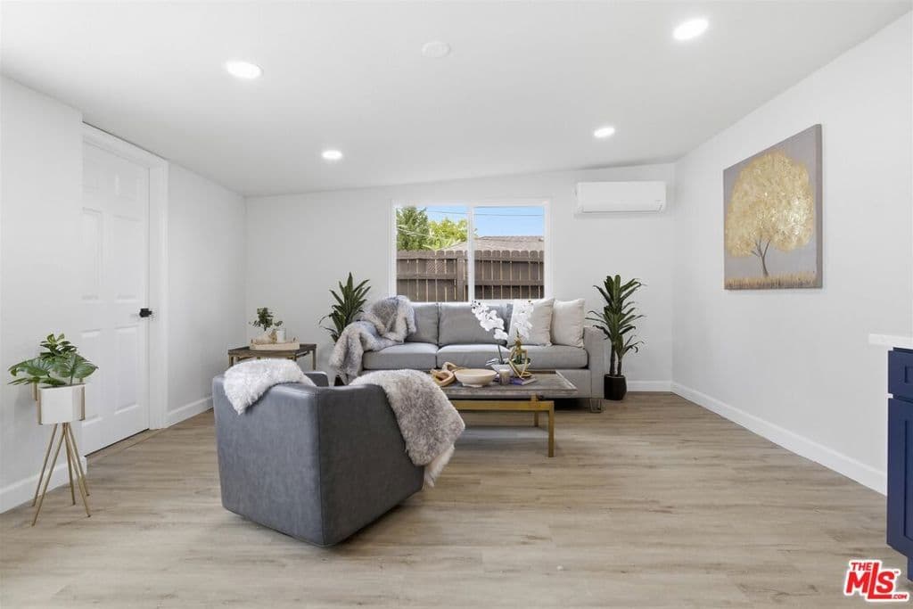 Residential in Los Angeles — Photos 12