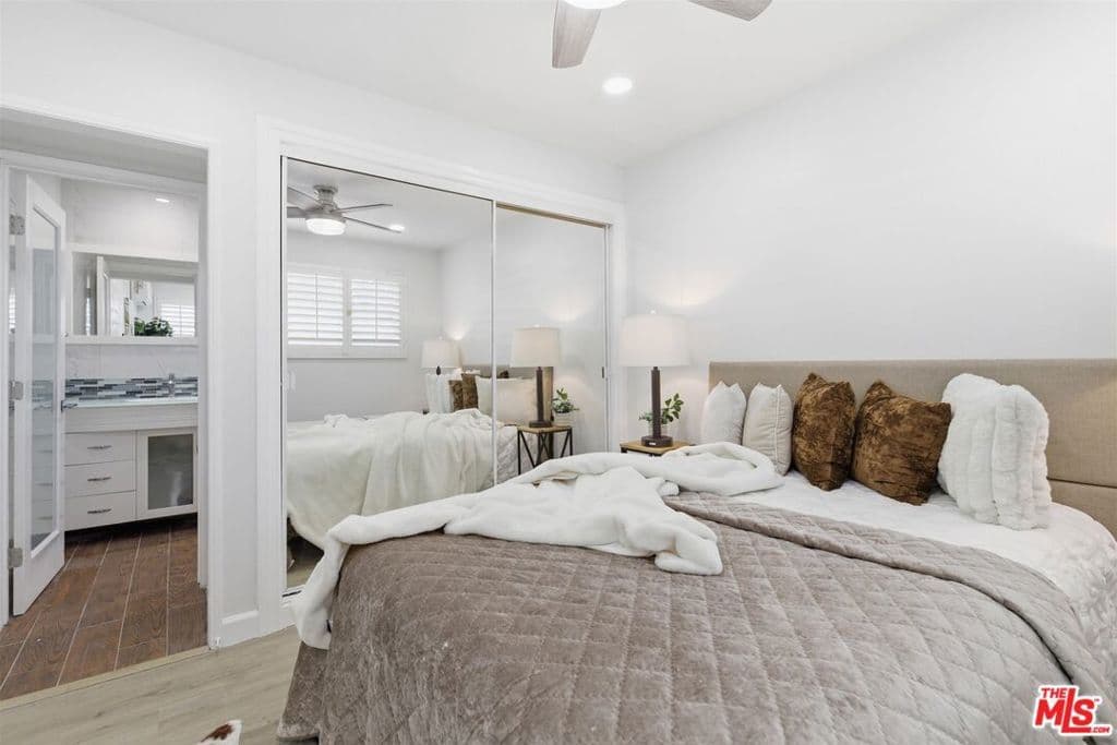 Residential in Los Angeles — Photos 14