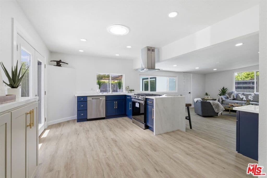Residential in Los Angeles — Photos 9