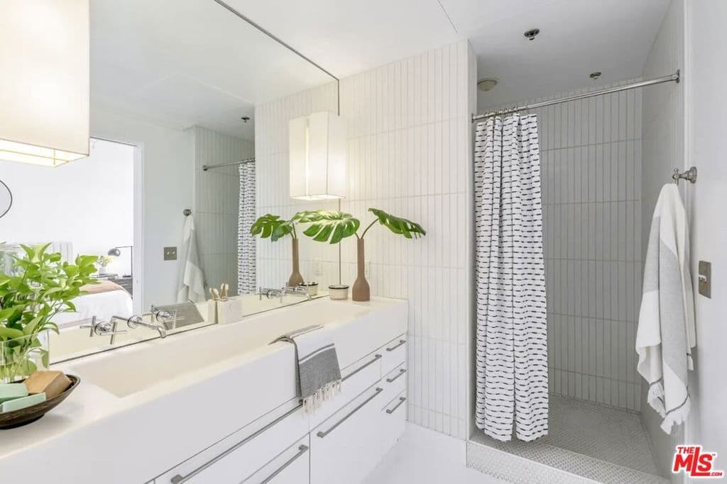 Residential in Los Angeles — Photos 16