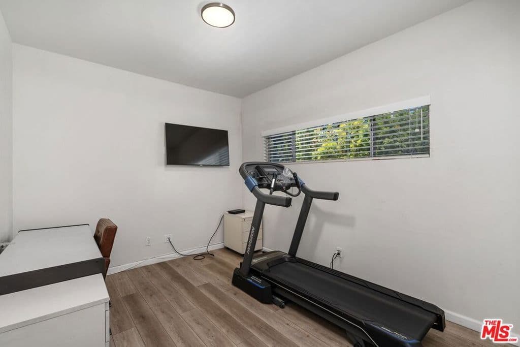 Residential in Los Angeles — Photos 10