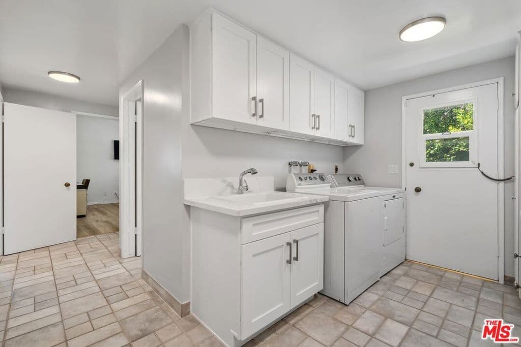 Residential in Los Angeles — Photos 12