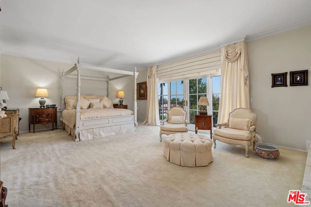 Residential in Los Angeles — Photos 15