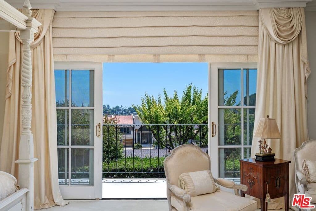 Residential in Los Angeles — Photos 17