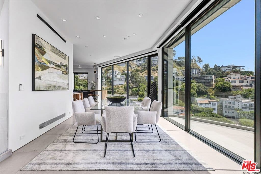 Residential in Los Angeles — Photos 12