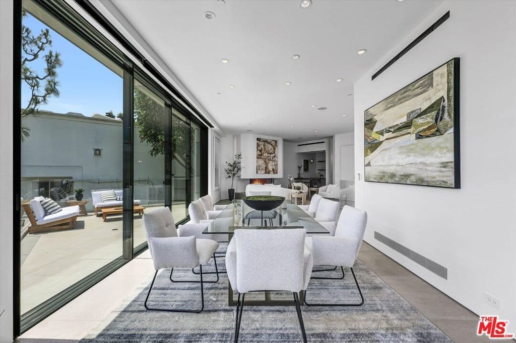 Residential in Los Angeles — Photos 15