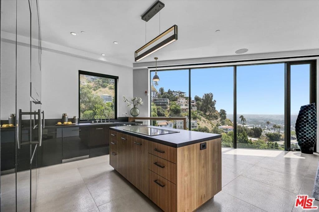 Residential in Los Angeles — Photos 22