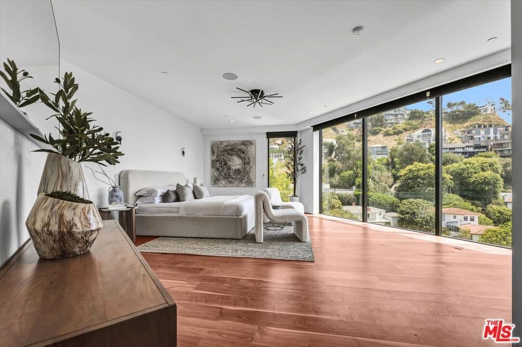 Residential in Los Angeles — Photos 27