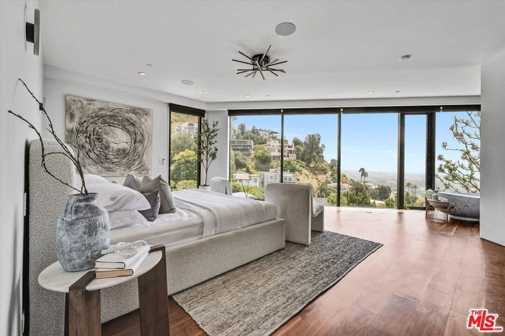 Residential in Los Angeles — Photos 28
