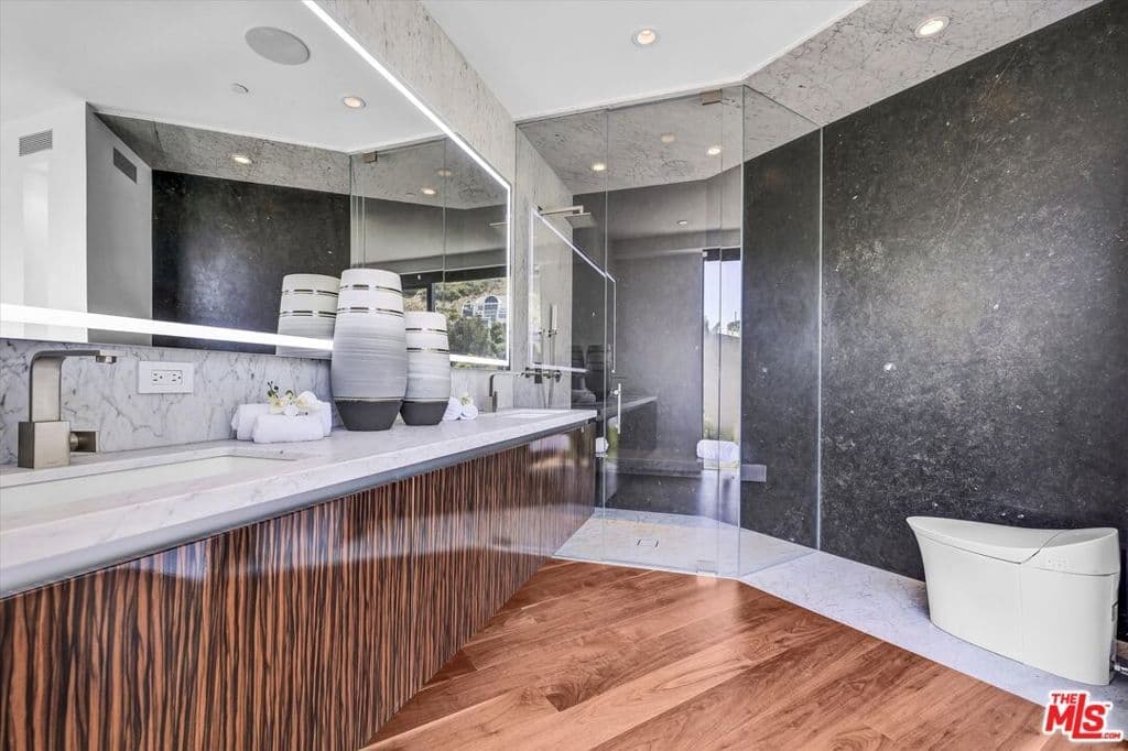 Residential in Los Angeles — Photos 33