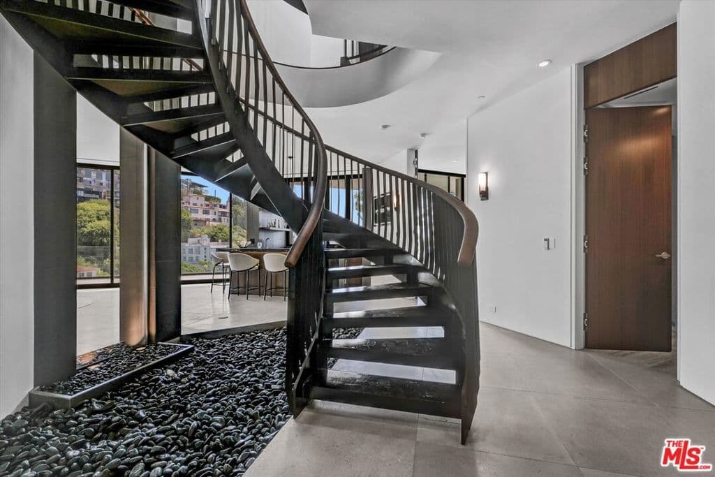 Residential in Los Angeles — Photos 41