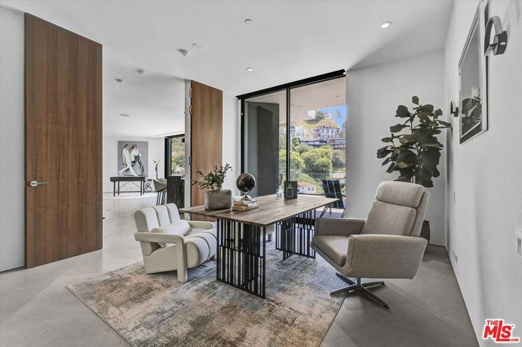 Residential in Los Angeles — Photos 45