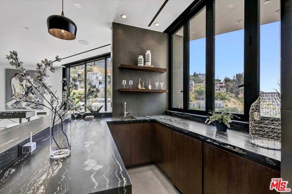 Residential in Los Angeles — Photos 47