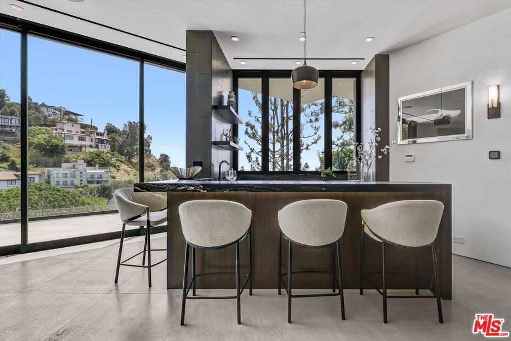 Residential in Los Angeles — Photos 50