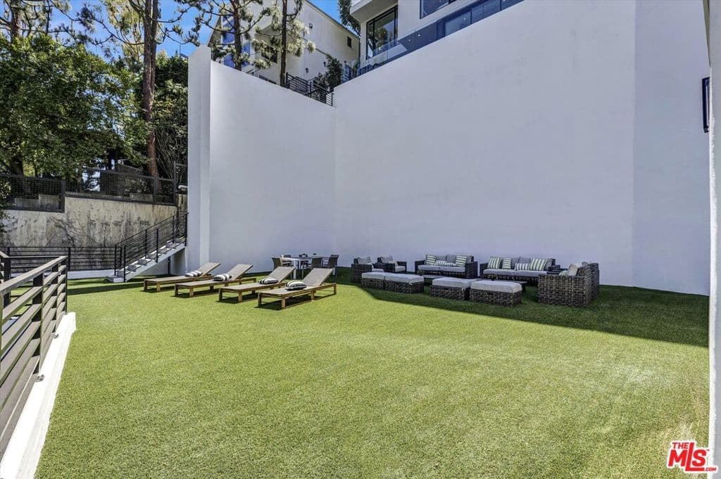 Residential in Los Angeles — Photos 67