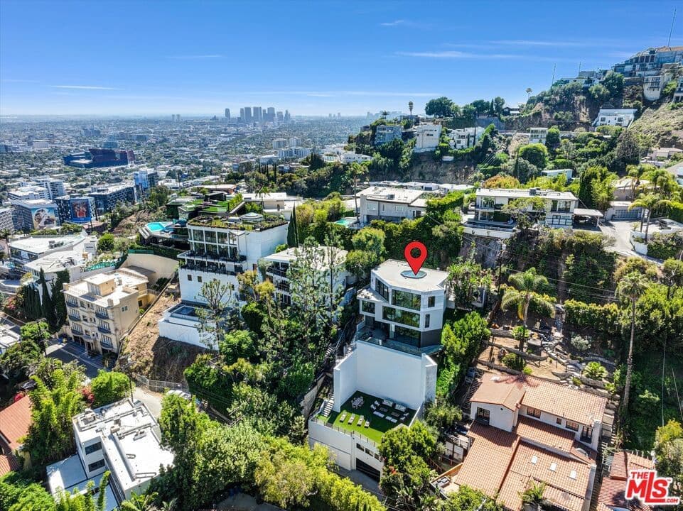 Residential in Los Angeles — Photos 72