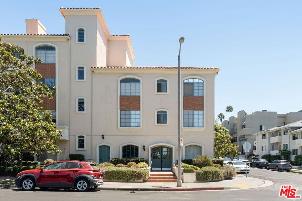 Residential in Los Angeles — Photos 20