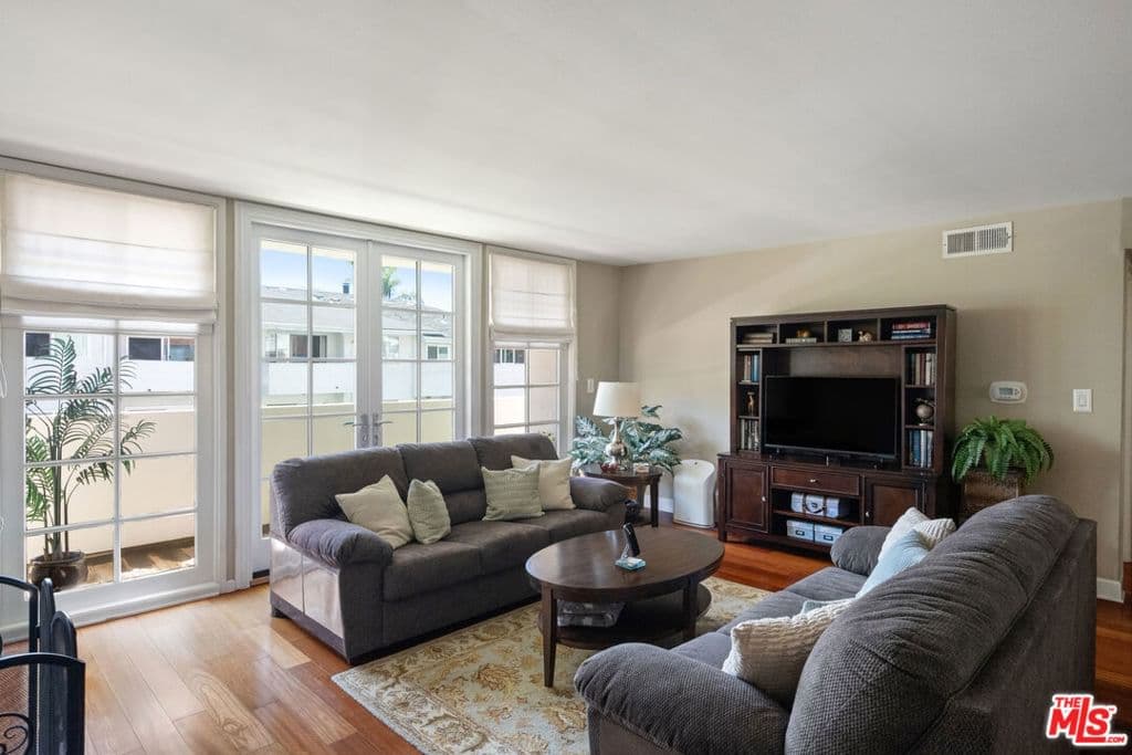 Residential in Los Angeles — Photos 3