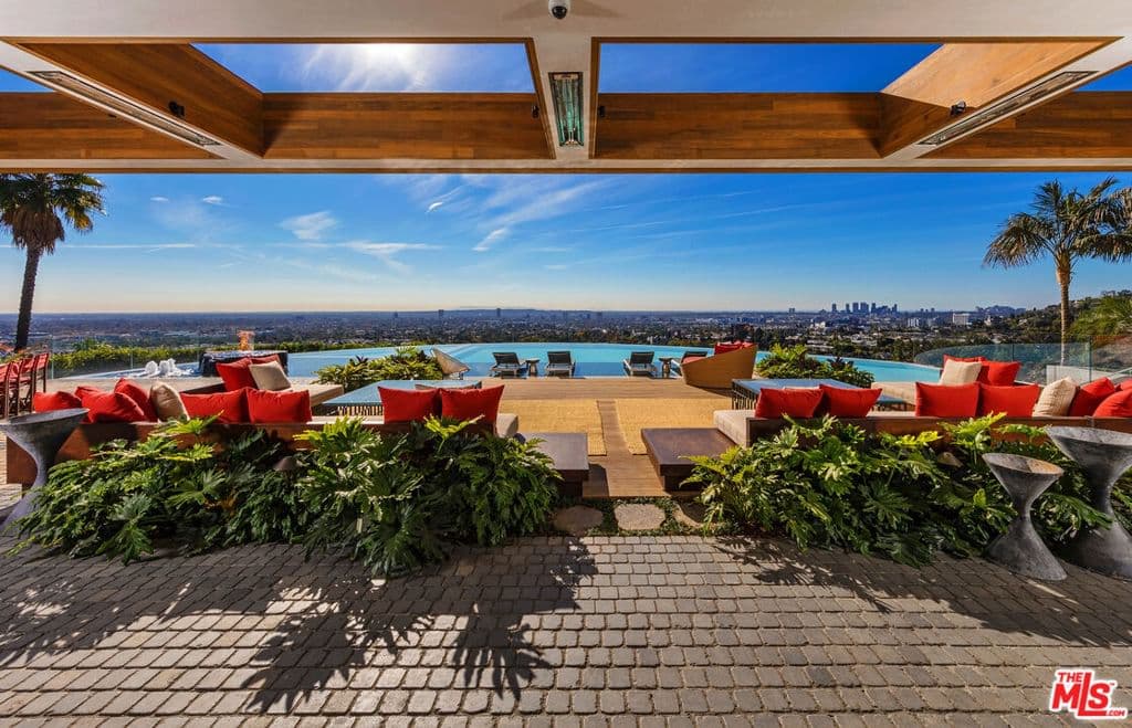 Residential in Los Angeles — Photos 49