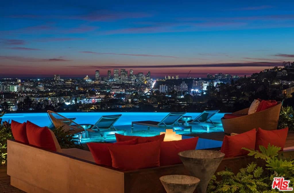 Residential in Los Angeles — Photos 12