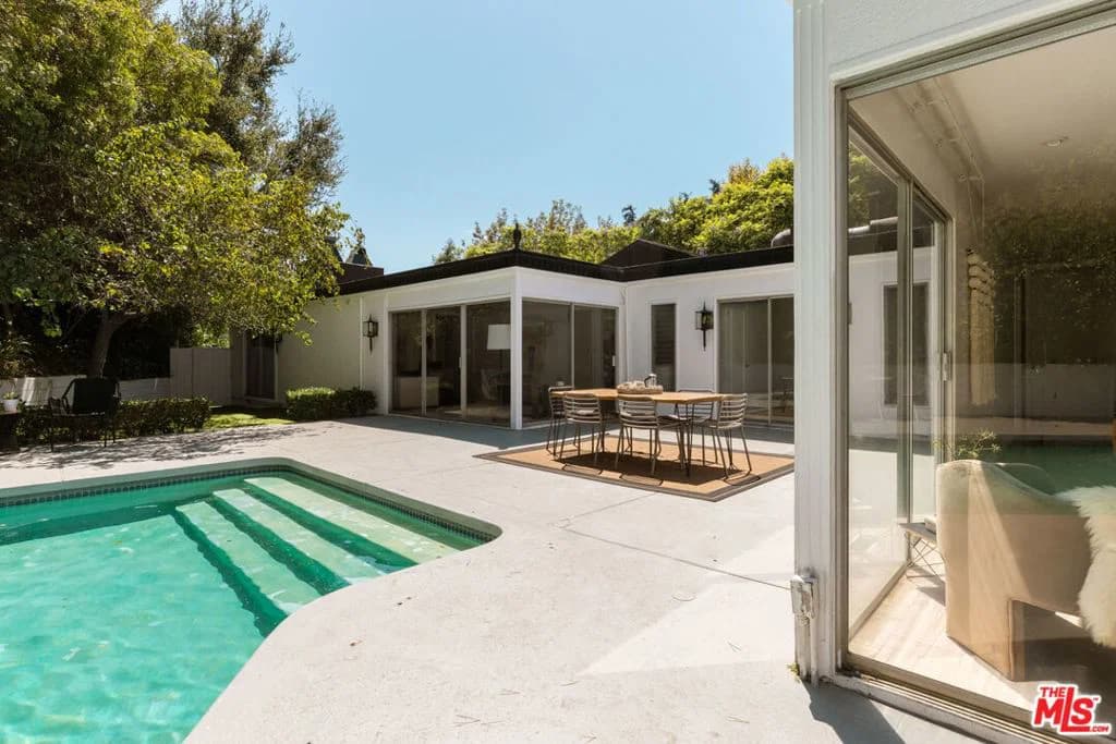 Residential in Los Angeles — Photos 25