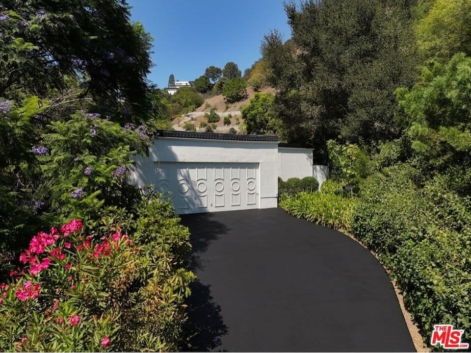 Residential in Los Angeles — Photos 32