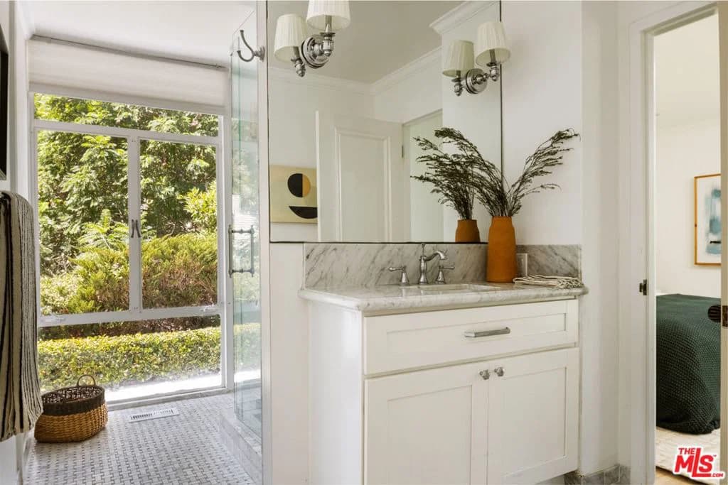 Residential in Los Angeles — Photos 19