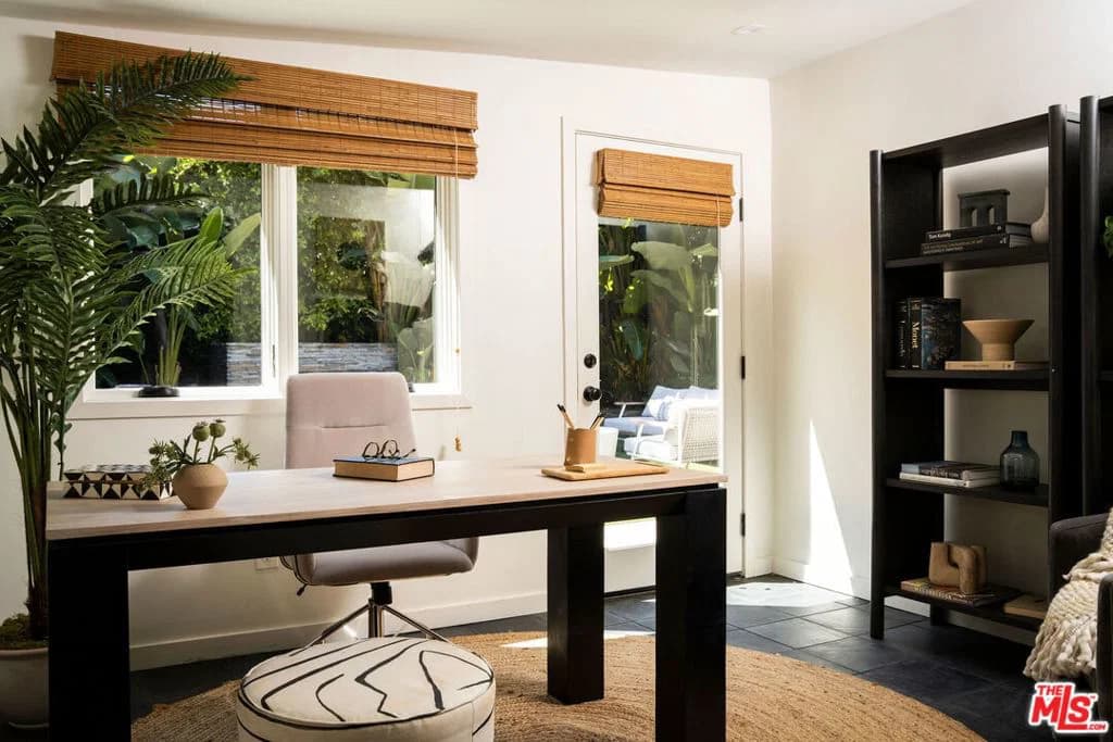 Residential in Los Angeles — Photos 17