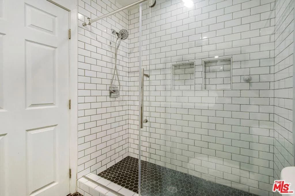 Residential in Los Angeles — Photos 23
