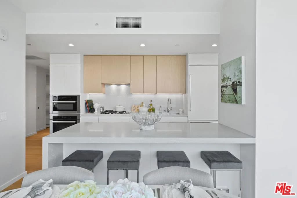 Residential in Los Angeles — Photos 9