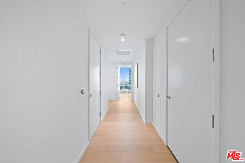 Residential in Los Angeles — Photos 19