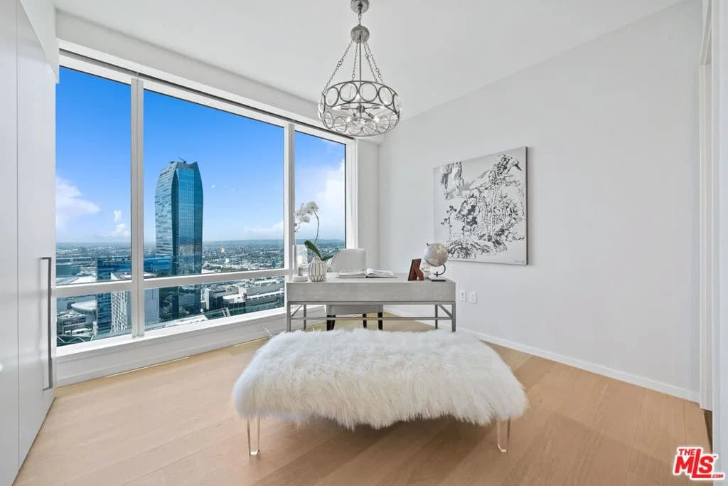 Residential in Los Angeles — Photos 18