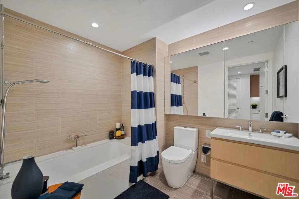 Residential in Los Angeles — Photos 6