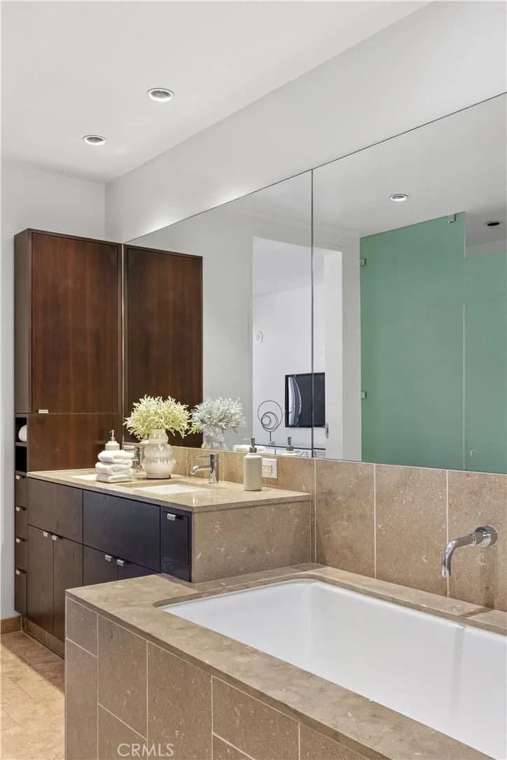 Residential in Los Angeles — Photos 21
