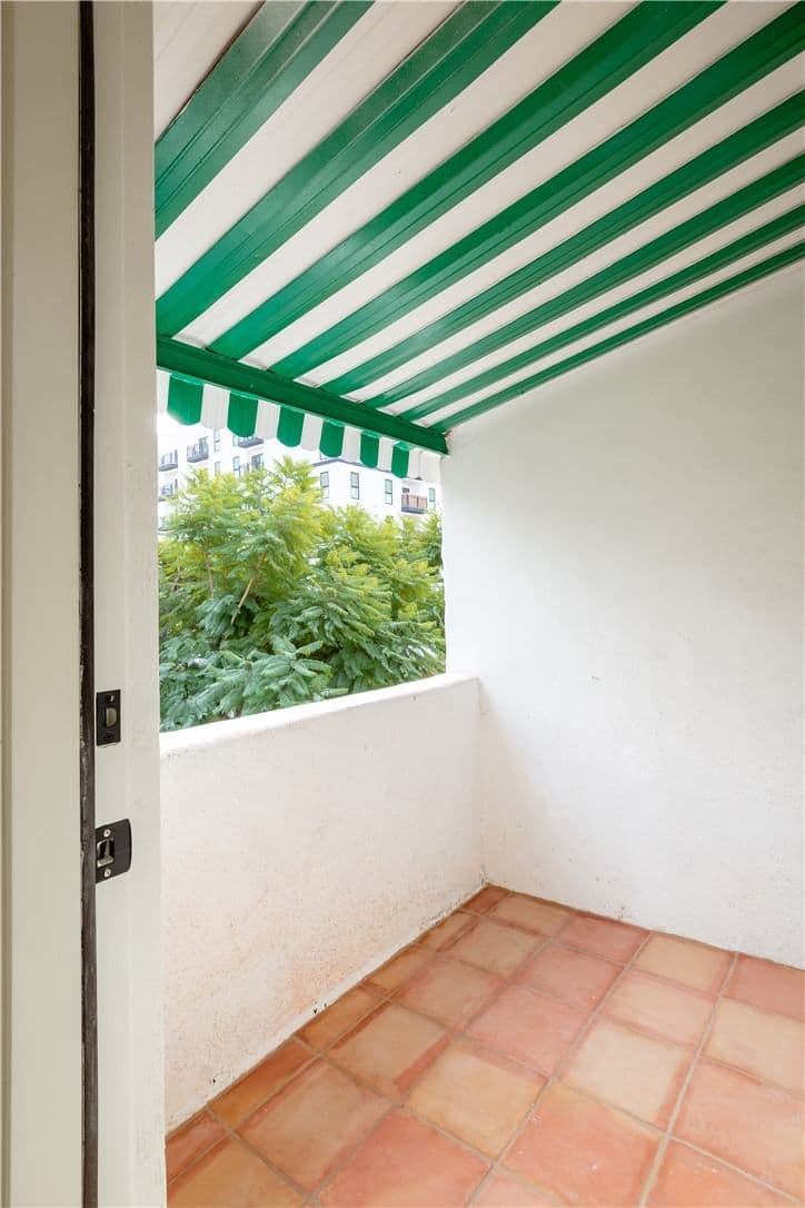 ResidentialIncome in Los Angeles — Photos 21