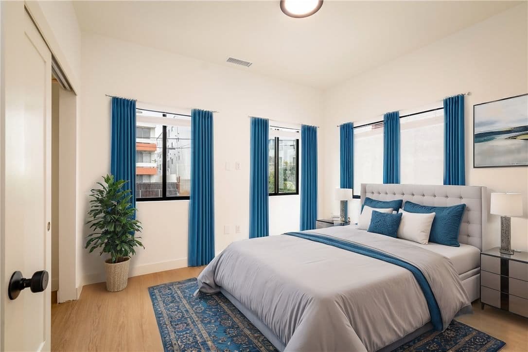 ResidentialIncome in Los Angeles — Photos 22