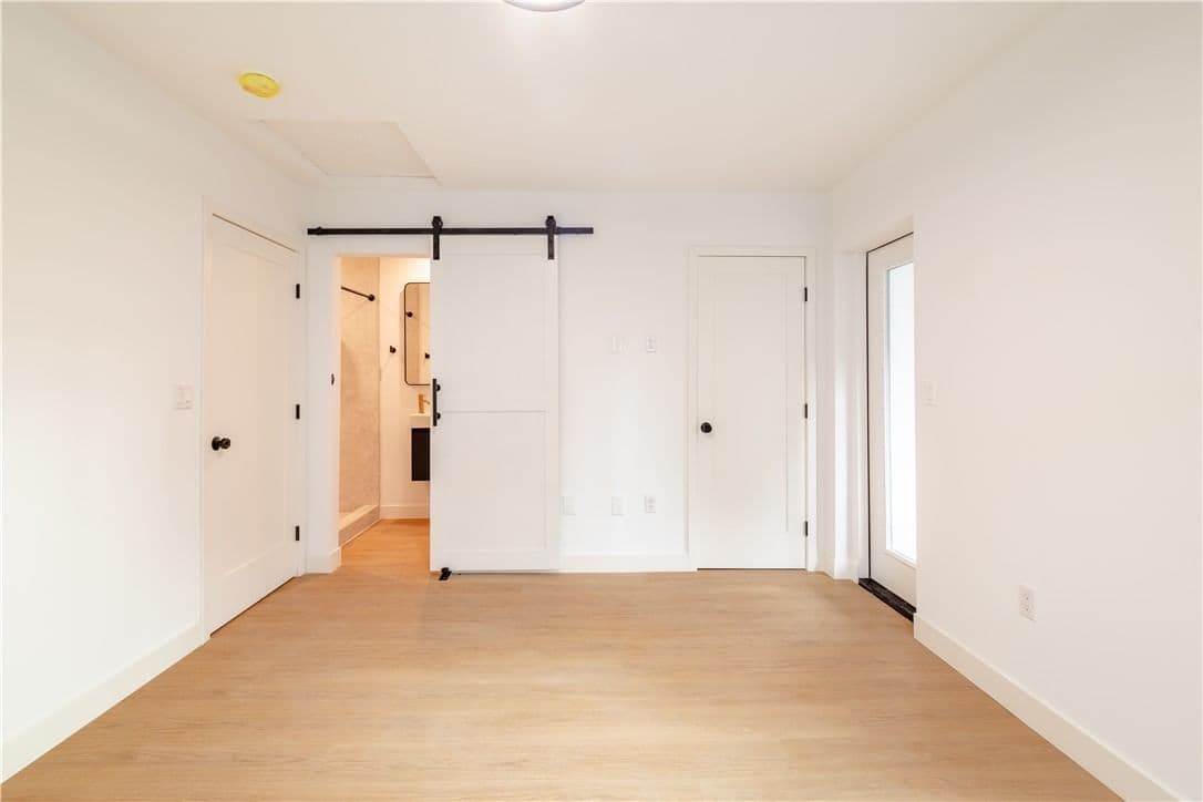 ResidentialIncome in Los Angeles — Photos 31