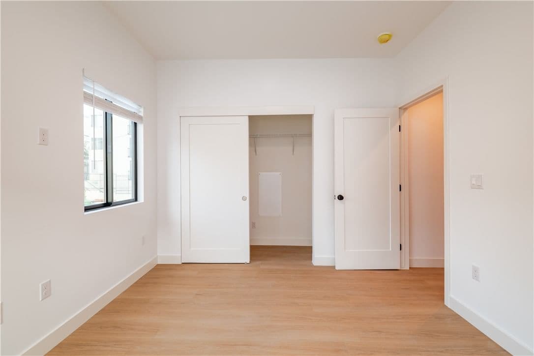 ResidentialIncome in Los Angeles — Photos 41