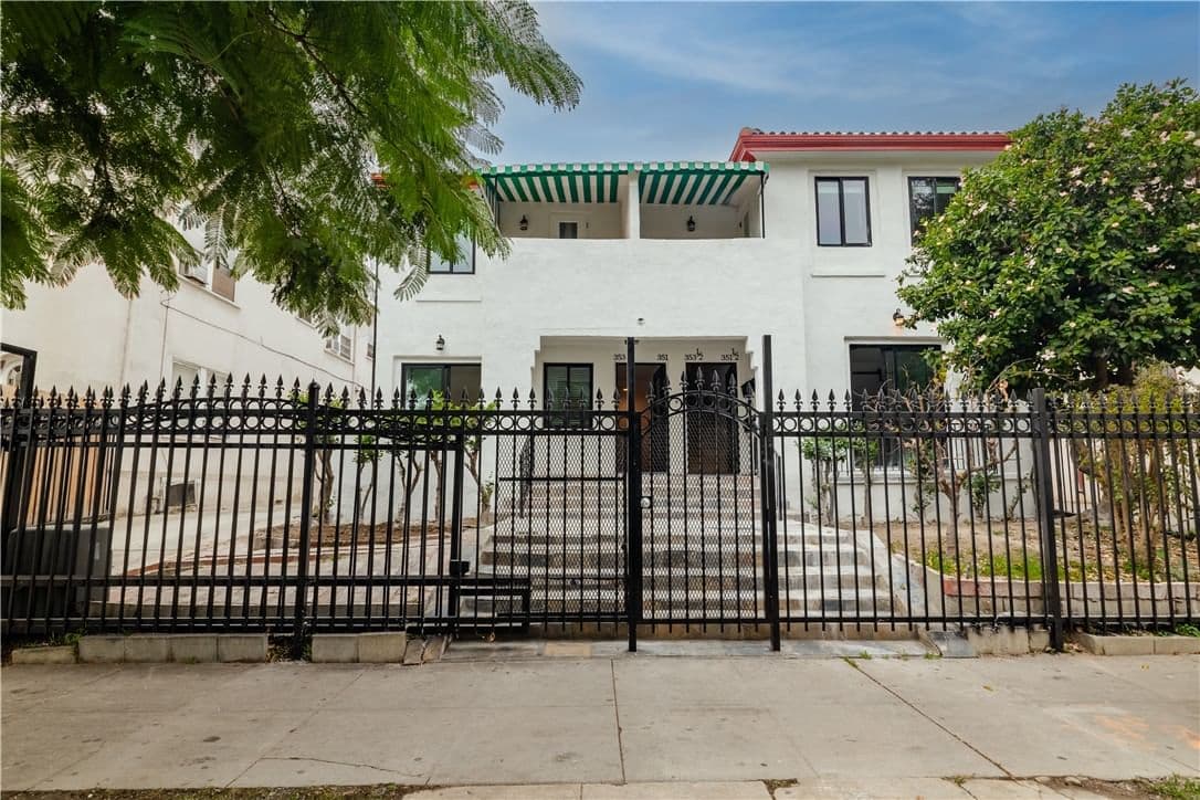 ResidentialIncome in Los Angeles — Photos 43