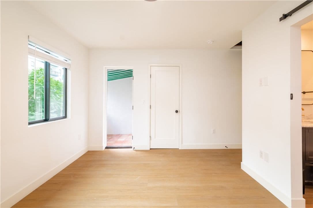ResidentialIncome in Los Angeles — Photos 6